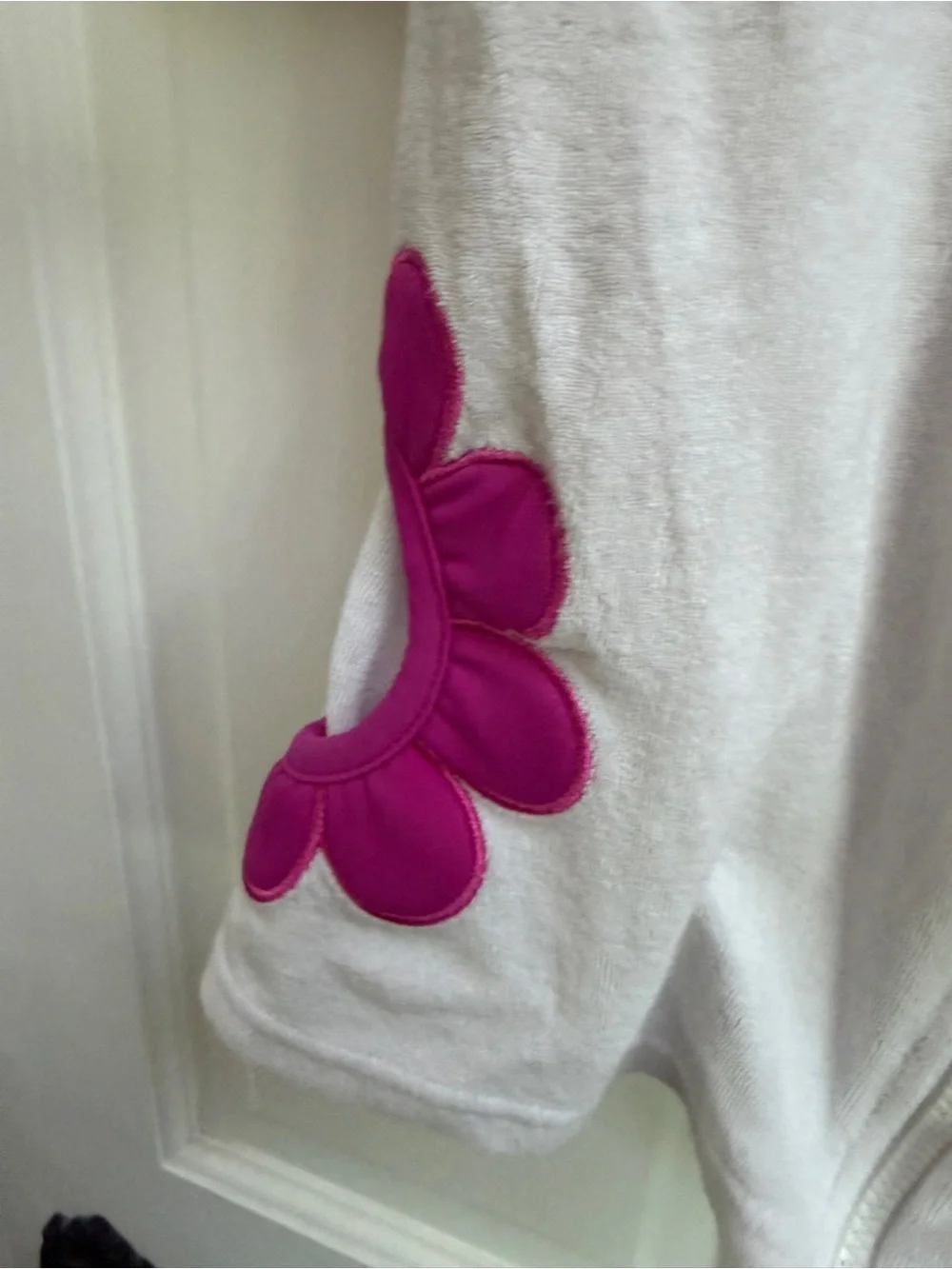 Swim’n Pretty 4T Girls White Hooded Zip Swim Coverup with Pink Floral Appliqué